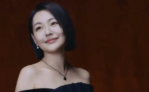 小S金鐘項鍊藏洋蔥！媛字刺青致敬大S超催淚　造型師曝禮服巧思
