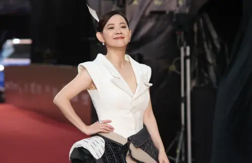 鍾欣凌問得金鐘有錢嗎？曾寶儀爆獎金10萬：妳這些年已經拿40萬了
