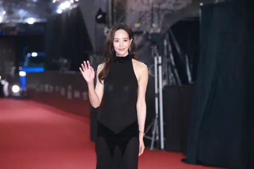 金鐘獎／張鈞甯走紅毯美翻！削肩禮服仙氣爆棚　出道23年竟首入圍
