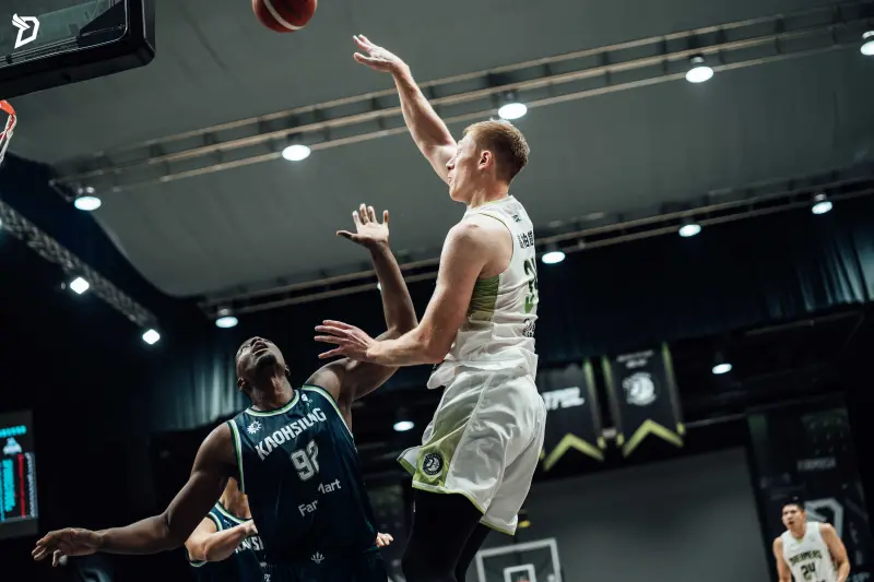 ▲夢想家主場首戰最終以101：106不敵海神，不過高柏鎧本場比賽達成TPBL聯盟第一位達成100阻攻的里程碑。（圖／夢想家提供）