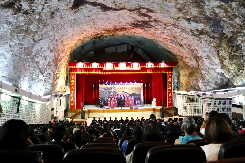 ▲古寧頭戰役76週年音樂會，紀念戰役英勇精神，以音樂傳遞和平信念。（圖／記者莊全成翻攝）