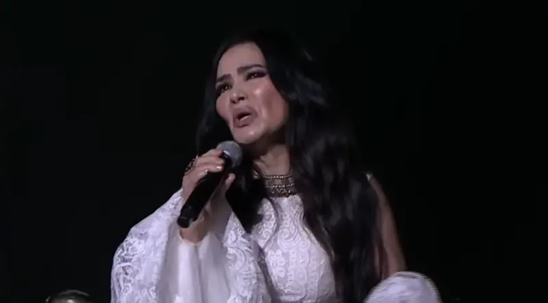 ▲潘越雲（如圖）稍早在金鐘獎戲劇類頒獎典禮上獻唱，豈料卻讓一票年輕觀眾滿頭問號，直播間甚至蹦出，「這個熊貓眼是誰？」（圖／金鐘獎 Golden Bell Awards）