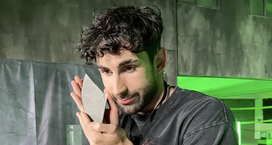 ▲《中文怪物》最後一集在今日上線，酷（如圖）隨後也在臉書發長文，不僅感謝粉絲團隊，也強調自己不是壞人，表示：「那都是人設」。（圖／翻攝自FB 酷的夢）