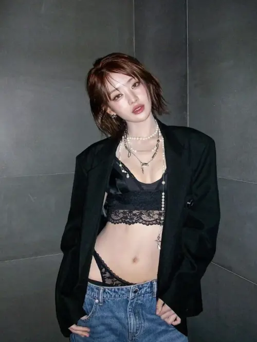 ▲Minnie（如圖）活動後在IG上傳多張性感照，最終在輿論壓力下，刪除相關照片。（圖／翻攝自IG min.nicha）