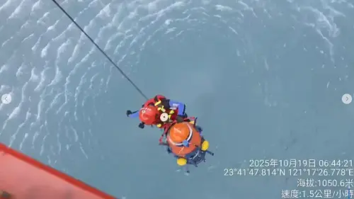 防災超前部署！馬太鞍堰塞湖現況曝　直升機吊掛利器網讚太帥了
