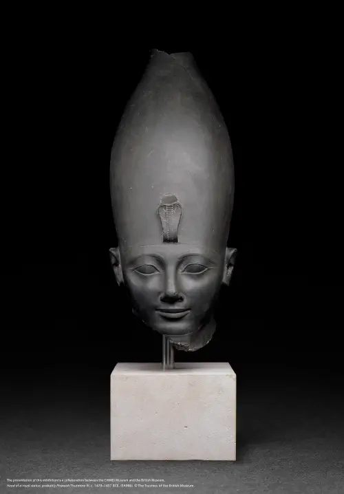 ▲可能是圖特摩斯三世的頭像，約西元前1479–1457年。（EA986）圖片版權：大英博物館理事會。（圖／奇美博物館提供）