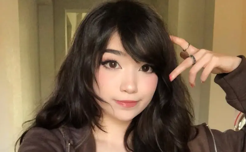 Emiru在TwitchCon險遭噁男強吻！保全離譜1句話　她宣示不再參加