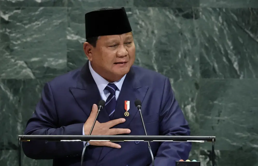 ▲印尼總統普拉伯沃（Prabowo Subianto）上任滿一周年，外交表現積極，卻在國內政策執行上面臨民怨與治理挑戰。（圖／路透社／達志影像）