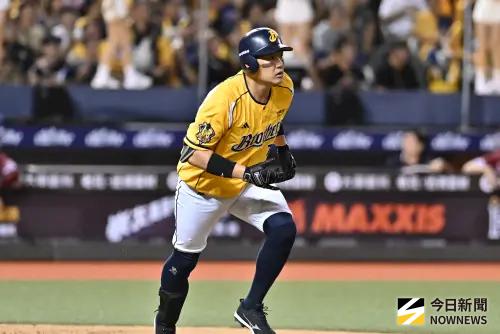 中職／許基宏奪雙料獎項！自曝與個人訓練師理念接近：遠離大傷痛
