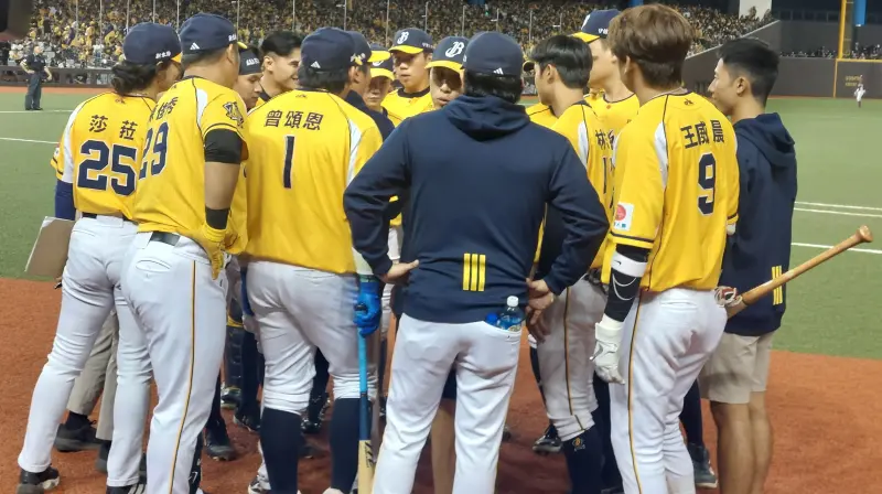 球評觀點／中信兄弟少了激情！黃忠義仍未絕望：系列賽還有得打！