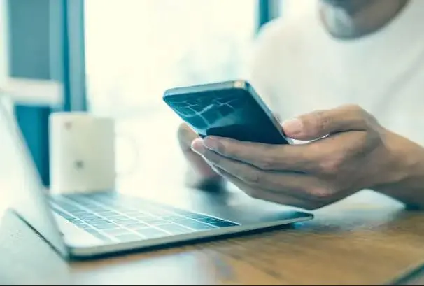 ▲透過數位工具理財的民眾正在逐年成長，透過一站式服務完善的工具，將能事半功倍。（圖／擷取自photoac）