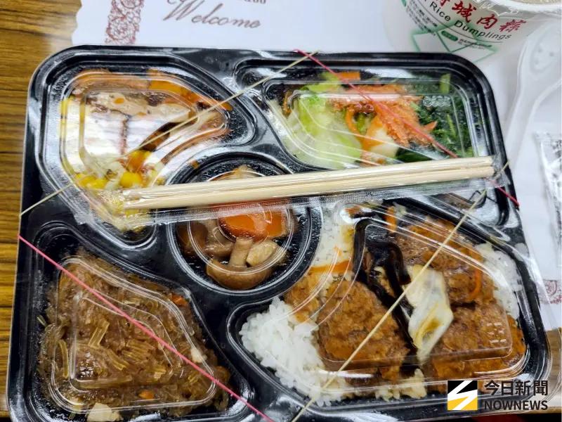 ▲國民黨準黨主席鄭麗文拜會國民黨立院黨團，黨團準備便當與鄭麗文一起享用。（圖／吳翊緁攝，2025.10.20）