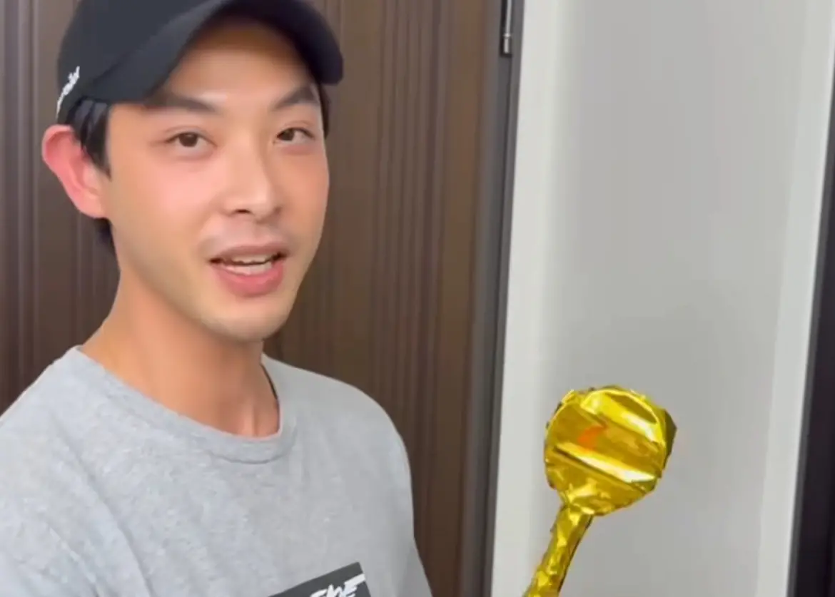 ▲劉品言金鐘獎槓龜，老公連晨翔（如圖）就自製金鐘獎獎盃送給她，笑說可以使用20年。連晨翔也告白老婆，放閃直呼「妳是我的驕傲」。（圖／連晨翔IG@hsiang_5208）