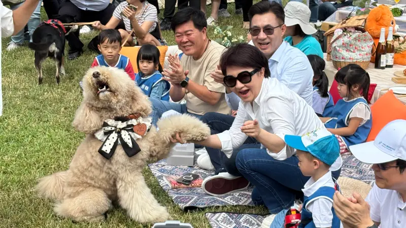 ▲台中市長盧秀燕今主持「台中市民野餐日」宣傳記者會。(圖/記者顏幸如攝,2025.10.20)