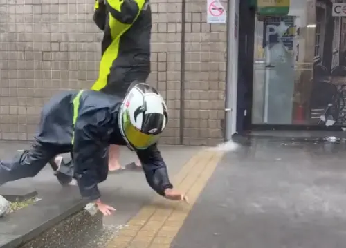 太慘！文化大學狂風暴雨行政人員還要上班？校方回應曝光真相
