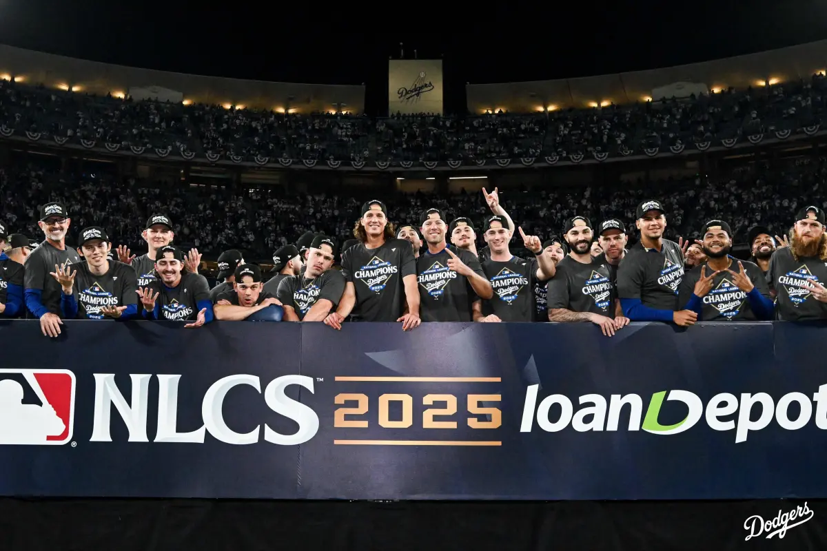 ▲根據朗斯的統計，自從1985年美聯與國聯的冠軍系列賽採用七戰四勝制以來，曾有四個賽季出現過「一聯盟以4：0橫掃晉級，另一聯盟則鏖戰至第7戰才分勝負」的情況，而這四次的世界大賽冠軍，全都由「打滿7戰晉級」的那一方拿下。（圖／取自道奇X）