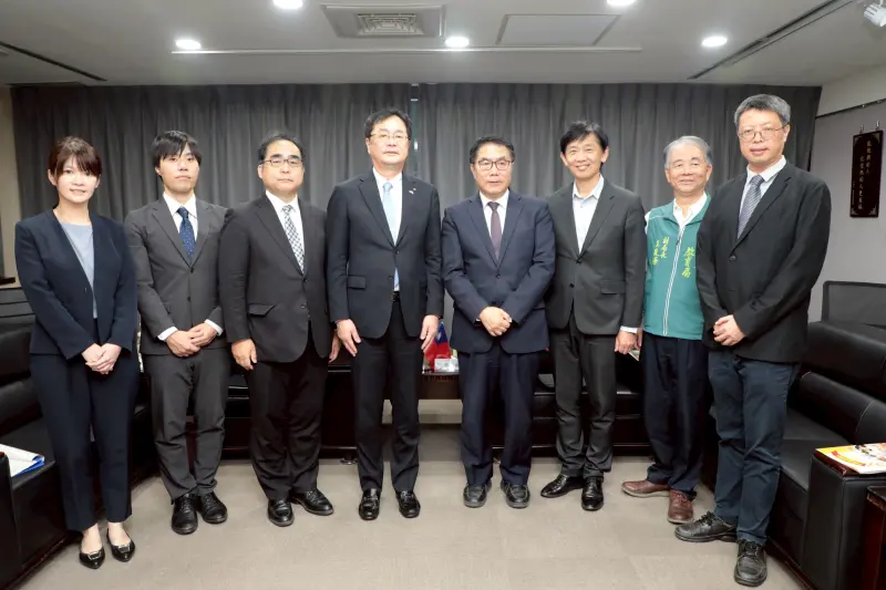 ▲ 市長黃偉哲率市府團隊接待山口縣教育長繁吉健志(左4)一行。（圖／南市府提供）