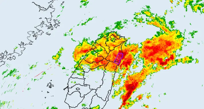▲中央氣象署今（20）日19點25分針對花蓮縣、宜蘭縣發布「大雷雨即時訊息」。（圖／中央氣象署cwa.gov.tw）