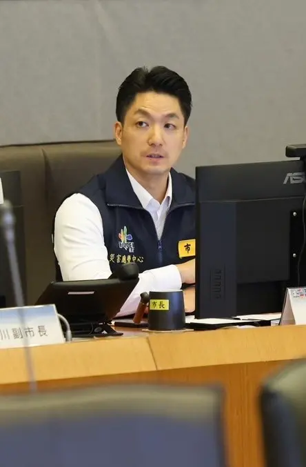 台北沒停班課！蔣萬安遭轟「真的不帥了」 貼文灌爆：咕嚕咕嚕
