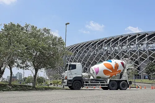 從BLACKPINK到TWICE　這家本土建材廠撐起國際天團舞台
