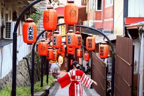 ▲台南「2025關子嶺溫泉美食節」，將於10月25日正式開幕，圖為台南關子嶺溫泉老街。（圖／台南市政府提供）