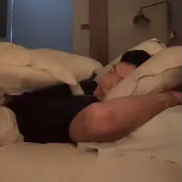 ▲柯震東睡覺直播，吸引數千人觀看。（圖／翻攝自柯震東IG@kaikaiko）