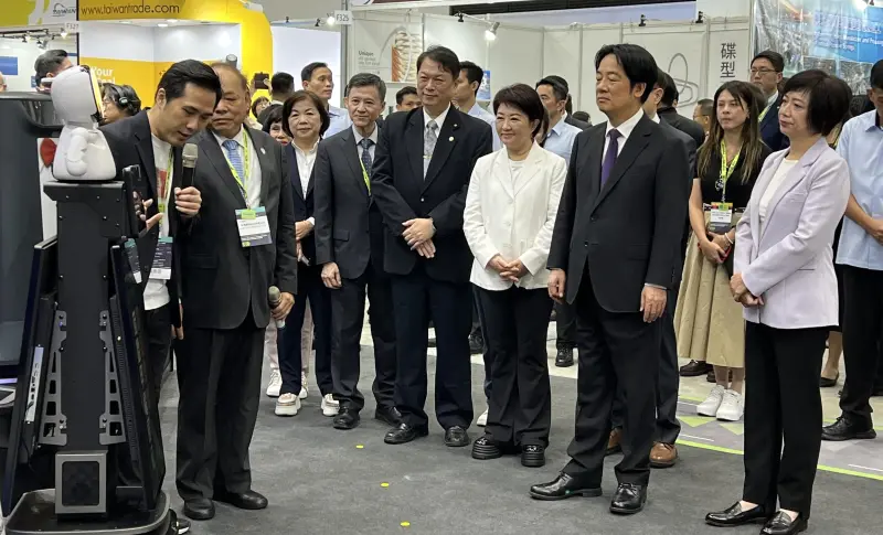 ▲賴清德參觀台灣國際五金工具博覽會，楊瓊瓔、盧秀燕、何欣純全程陪同。（圖／記者顏幸如攝，2025.10.21）