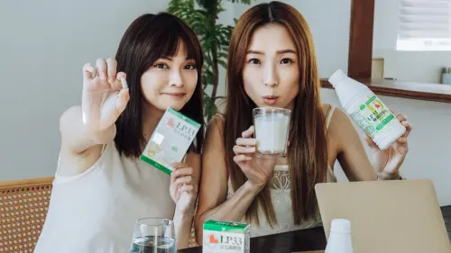 ▲下班女子的好人生Lu、Chi兩位女子，平時喜愛分享居家整理及質感生活，但面對壓力與過敏的雙重打擊，嚴重影響生活品質，也深感困擾。（圖／品牌提供）