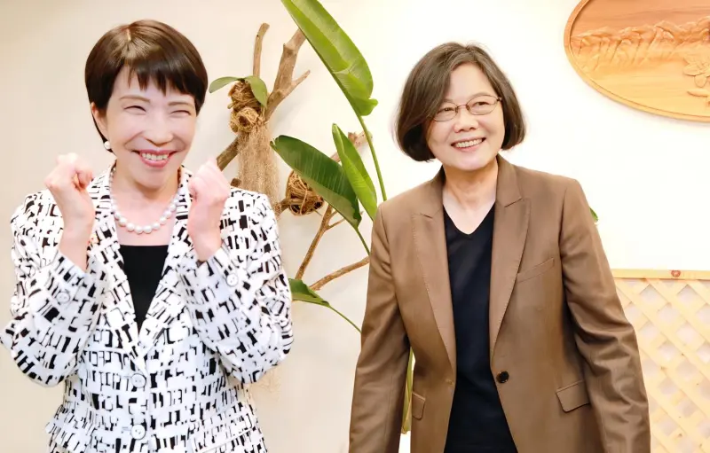 ▲台日首位女領袖同框！蔡英文祝賀高市早苗分享「這句話」勉勵。（圖／蔡英文臉書）