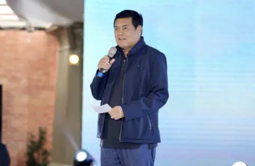 ▲菲律賓首富維拉爾因巨額財富和低調作風引發討論。（圖／翻攝自臉書）