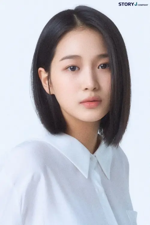 ▲韓佳乙（如圖）25歲，是一名演員，金泰希、徐仁國是她的師兄師姐。（圖／Story J Company）