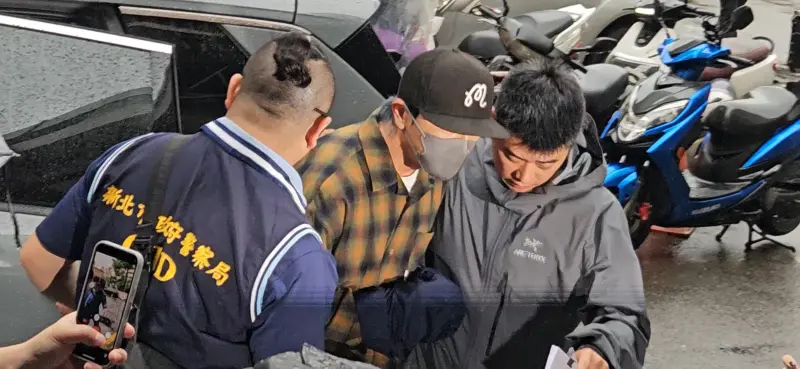 快訊／可「16蹲」卻閃兵！藝人坤達涉妨害兵役 　移送新北檢複訊