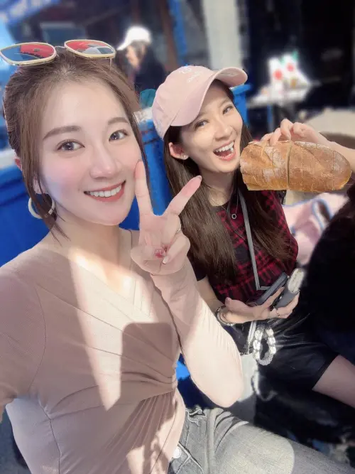 李明璇參戰2026！3夥伴當選黨代表「平均23歲」：年輕力量發光
