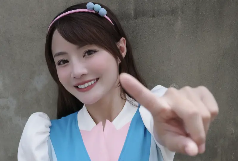 ▲在這波男星閃兵潮中，有網友想起雲朵姐姐是憲兵退伍，大學畢業簽了4年半的志願役。（圖／翻攝自IG@hsuan.9864）