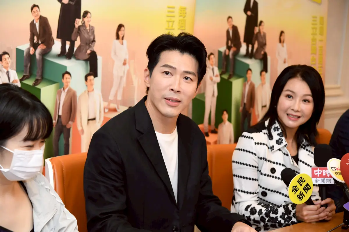 ▲黃少祺聽太多霸凌故事，曾經也想閃兵，入伍第一天就被學長叫去刷尿垢到早上。（圖／三立提供）