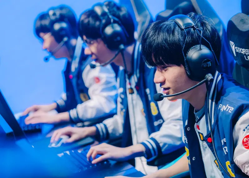 LOL世界賽／HLE 2:0擊潰CFO！第2場慘遭逆轉　週六爭最後8強門票