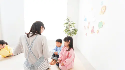 托嬰中心監視畫面僅留30天　洪健益要求延長保存期限
