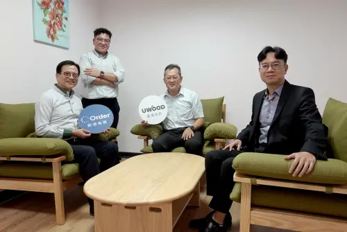 ▲在銘傳大學教授林士欽(右一)促成下，優渥設計以行動實踐社會責任，攜手公部門共創正向成長環境。