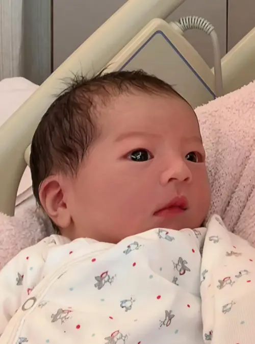 ▲郭富城第3胎生了！小公主正面照曝光（圖／郭富城IG@aaronkwokxx）