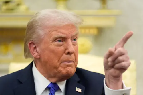 ▲ 川普22日在白宮，接待來訪的北約秘書長呂特，並提到有關美俄元首會晤告吹一事。（圖／美聯社／達志影像）