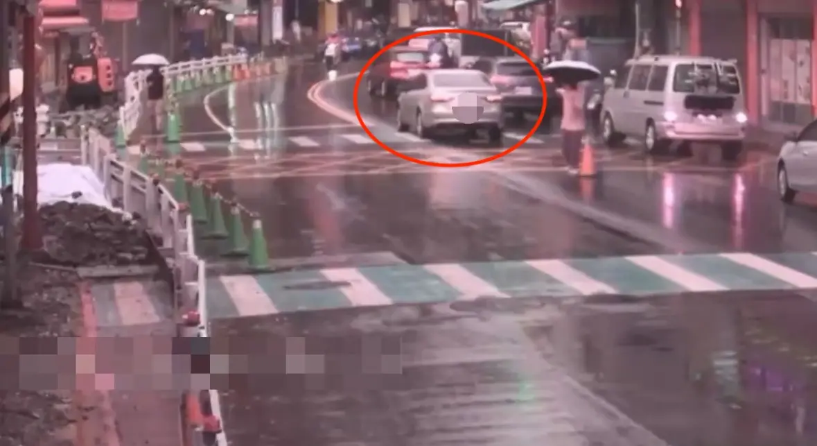 最後一通電話打給她⋯父「不捨愛女淋雨」接送途中亡！接死訊崩潰