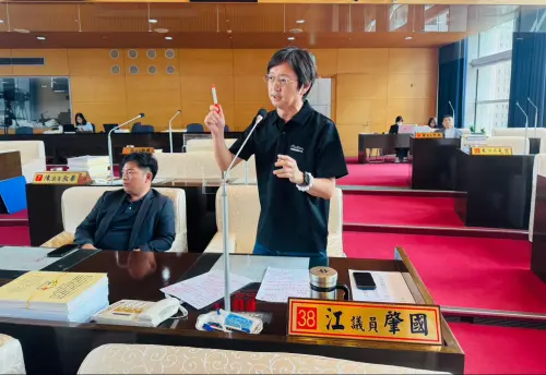 綠美圖開幕典禮耗資1700萬　議員：市府「重包裝、輕內容」
