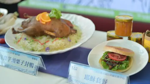 ▲今年客家大地餐桌規劃兩場以風土為題的饗宴，兩場活動將以土地為起點，串聯農業、生產與飲食文化，讓賓客透過餐桌重新認識高雄客家的風土故事。（圖／高市府客委會提供）