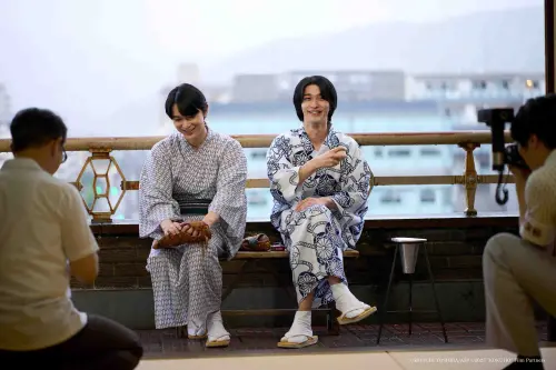 ▲吉澤亮（左2）與橫濱流星（右2）於《國寶》中化身女形，細膩演釋歌舞伎之美。（圖／傳影互動提供）