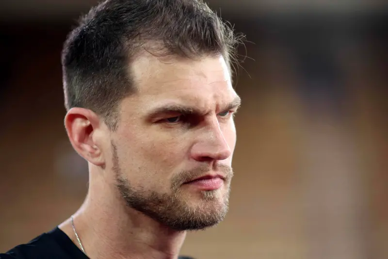 ▲波特蘭拓荒者總教練畢拉普斯因涉嫌參與黑幫操縱的非法撲克賭局遭FBI逮捕後，球團於美國時間週四正式宣布，助理教練斯普利特（Tiago Splitter）將暫時接任球隊總教練一職。（圖／美聯社／達志影像）