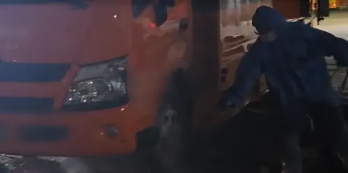 防非洲豬瘟！高雄衛生局成功攔截300公斤問題肉　全車封死清消
