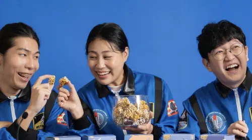 ▲好味小姐由阿斷（左）、脆脆（中）、很煩（右）組成。（圖／好味小姐腦波弱 臉書）