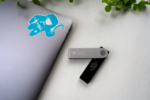 ▲美元數位化後，大幅增加可攜性。（圖／取自Unsplash）