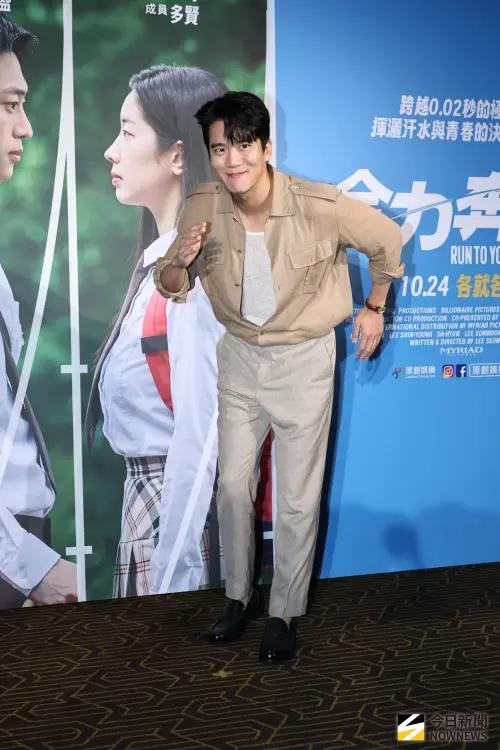 ▲河錫辰、李信盈（又譯：李新英）來台宣傳《全力奔跑》。（圖／記者嚴俊強攝）