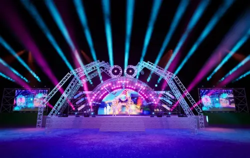 ▲2025桃園萬聖城以魔幻蜘蛛王為12主題之首，是高達13公尺的巨型蜘蛛守護者「魔幻蜘蛛王」。（圖／翻攝桃園萬聖城官網）